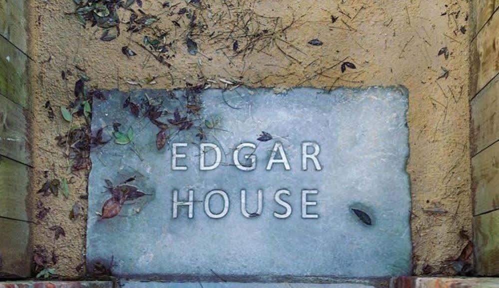 Отель Edgar House Честер Экстерьер фото